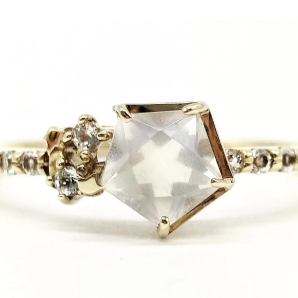 Samantha Tiara 10kt Yellow Gold Moonstone & Topaz Ring Sz.4 1/2 Like New - Picture 4 of 11